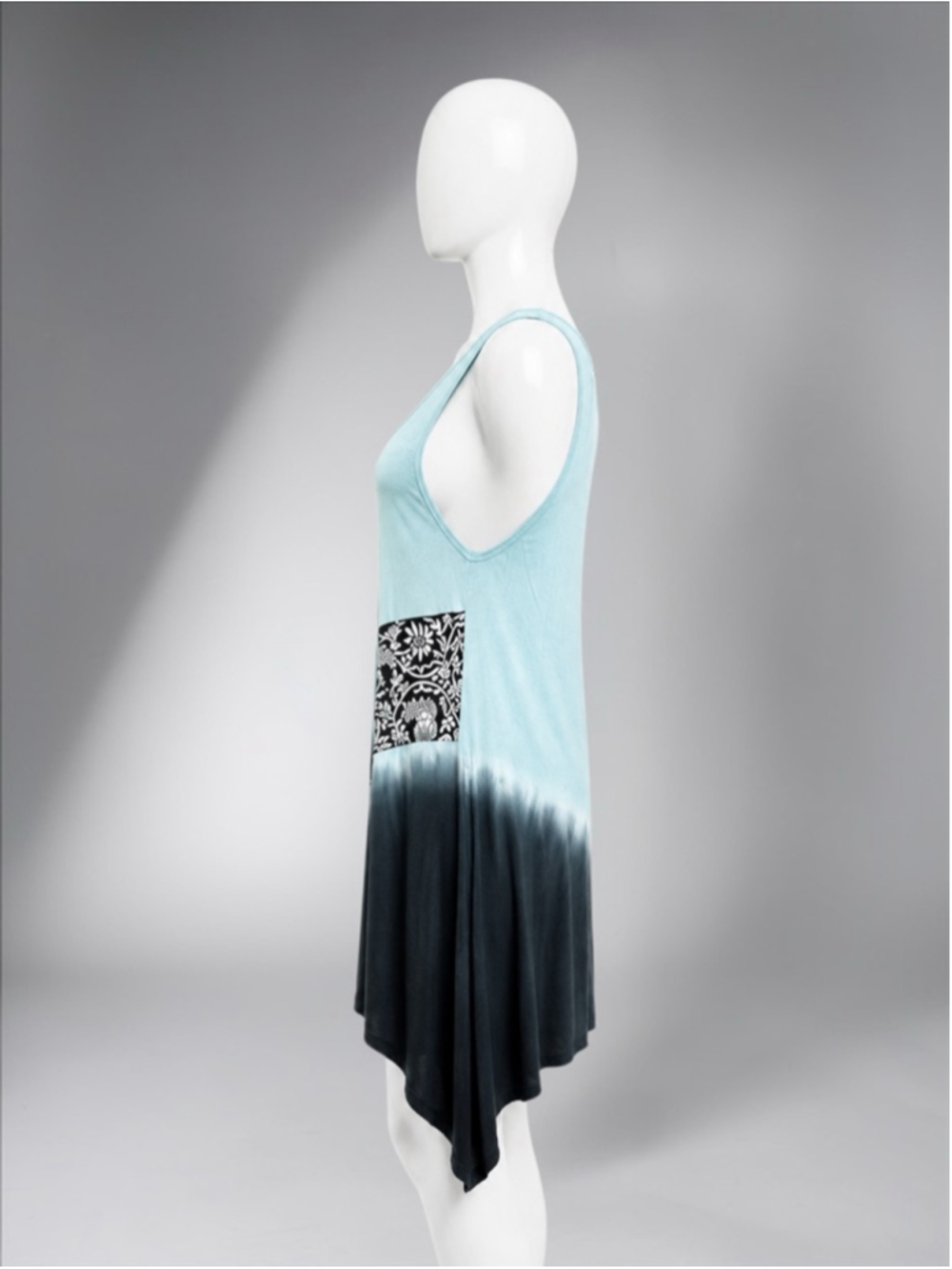 Yak N Yeti Black & Teal Ombré Shark-Bite Tank Tunic – Size M - Picture 11 of 12